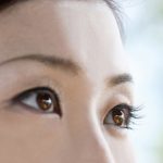 目を温める健康法の効果は？冷やしたほうがよい場合も！